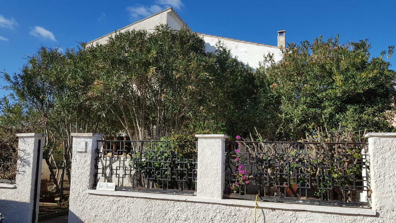 Villa Sul Mare A Chia Domus De Maria Exteriör bild