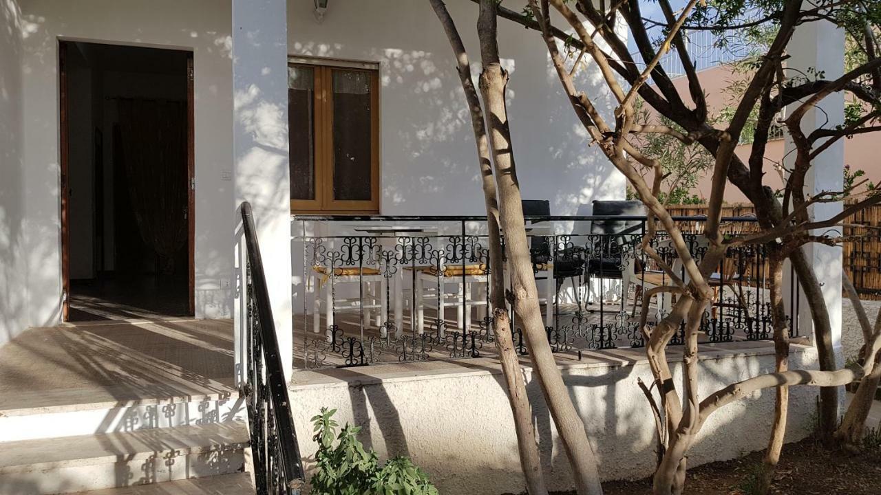 Villa Sul Mare A Chia Domus De Maria Exteriör bild