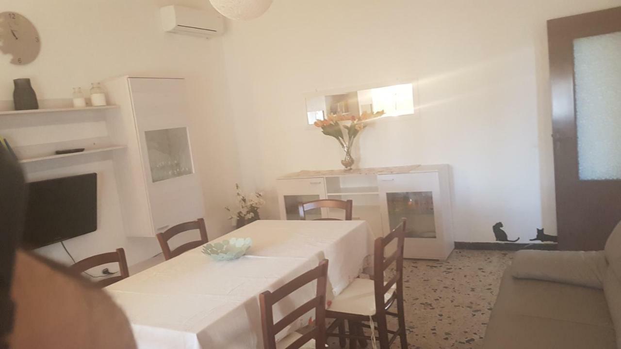 Villa Sul Mare A Chia Domus De Maria Exteriör bild
